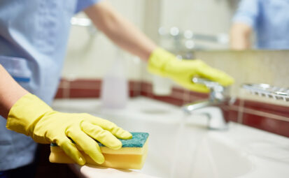 5 dicas para proteger os trabalhadores domésticos da COVID-19